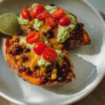 Gefüllte Süßkartoffeln im mexikanischen Stil