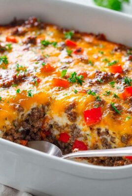 Leckerer Low Carb Cheeseburger Auflauf mit Hackfleisch und Paprika