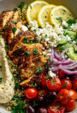 Mediterrane Chicken Bowl: Gesund, schnell und lecker!