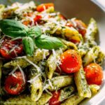 Pesto Pasta Salat mit Kirschtomaten: Schnell & Einfach!