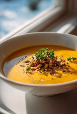Schnelle Kürbissuppe mit gerösteten Kernen – extra lecker!